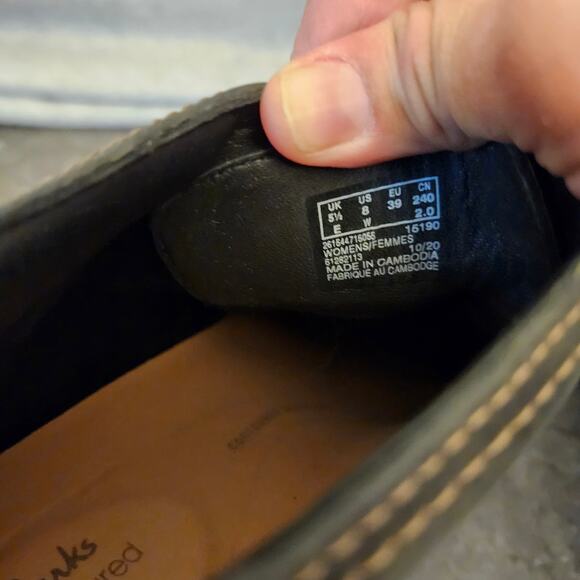 Clarks Unstructured Boots Women's Size 8 Black Leather Lace Up Heel Booties - Picture 6 of 7